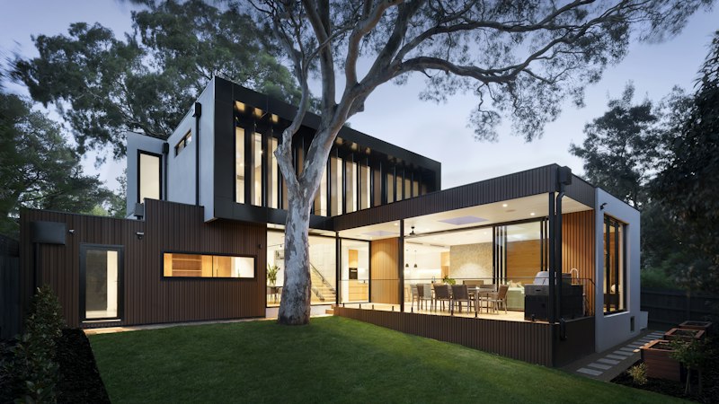 Single-family home with a front porch and green lawn